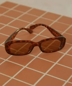Peppermayo Hepburn Sunglasses - Tort