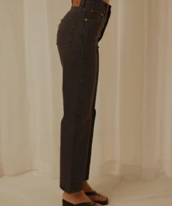 Levi's Ribcage Straight Ankle Jeans - Feelin' Cagey 11 Levi's Ribcage Straight Ankle Jeans - Feelin' Cagey