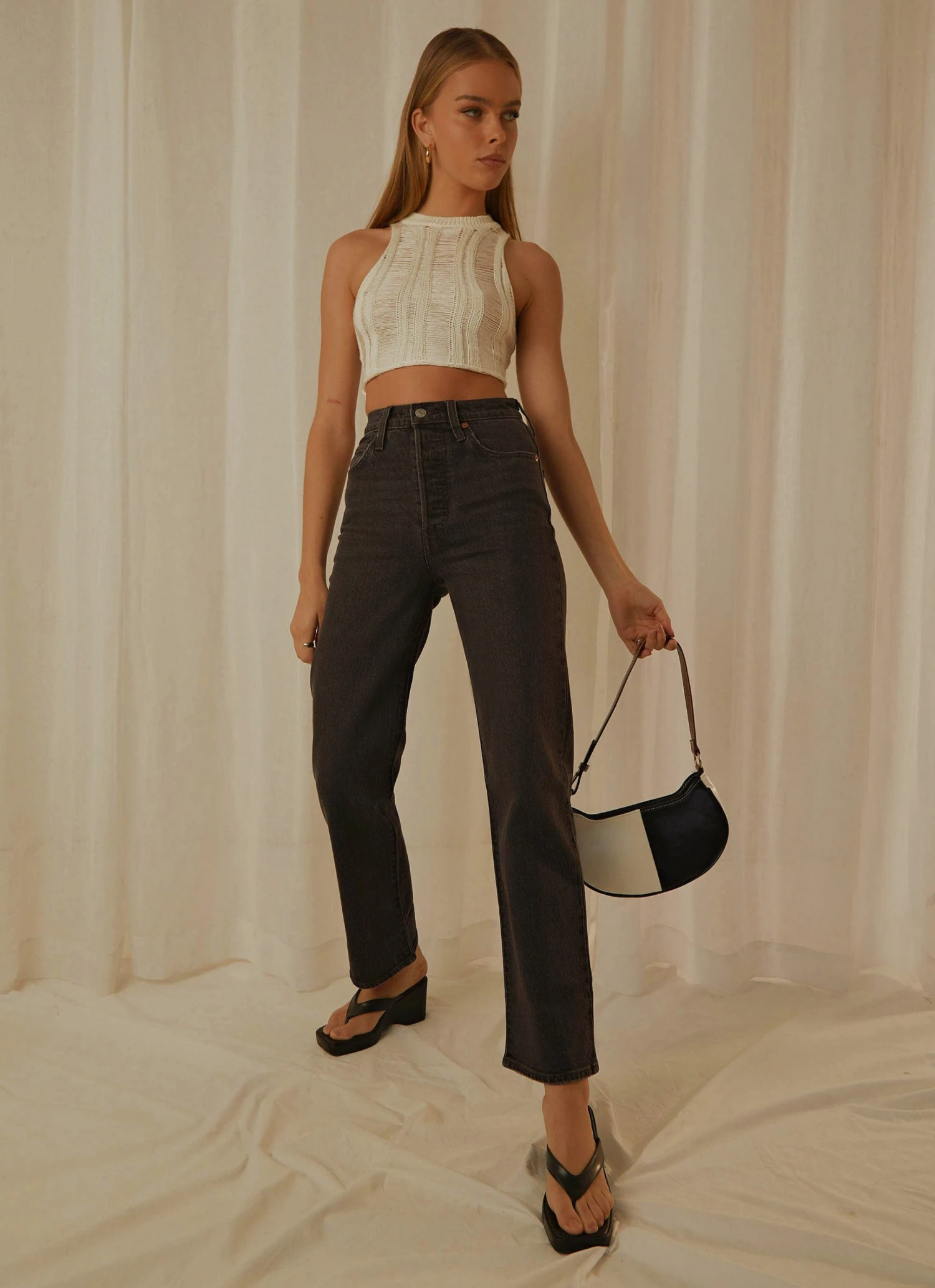 Levi's Ribcage Straight Ankle Jeans - Feelin' Cagey 3 Levi's Ribcage Straight Ankle Jeans - Feelin' Cagey