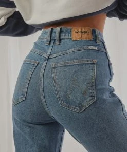 Wrangler Tyler Jean - Isla Blue New & Most Loved