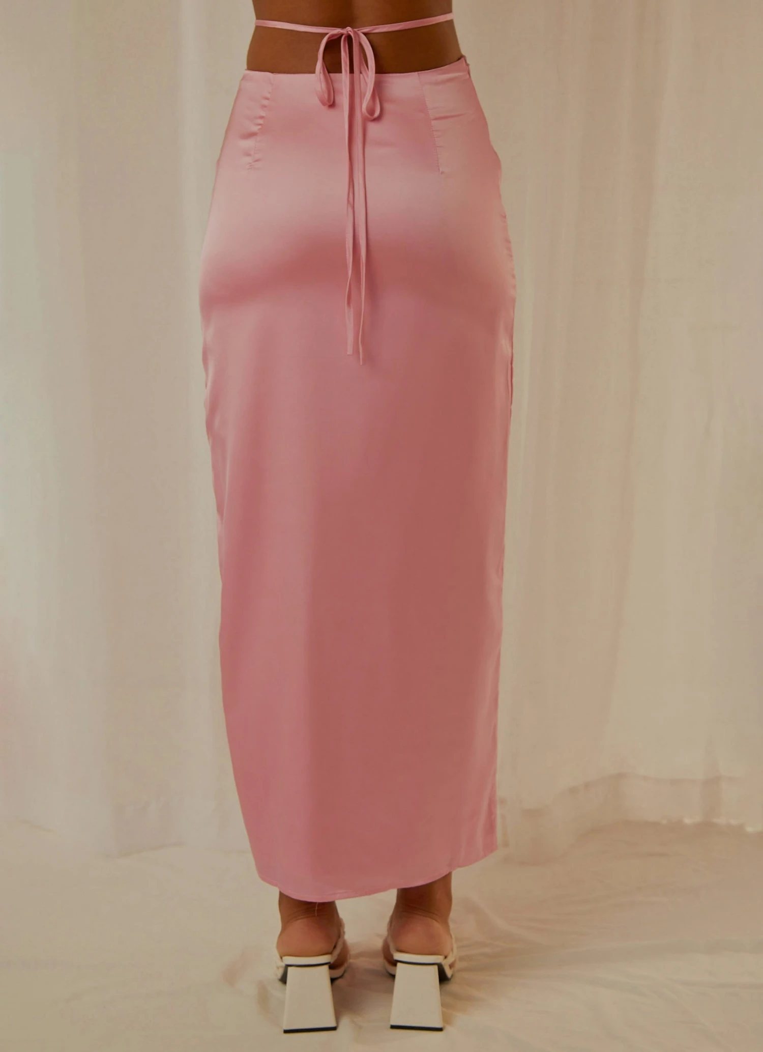 Peppermayo Exclusive From Florence Maxi Skirt - Baby Pink New & Most Loved 7 Peppermayo Exclusive From Florence Maxi Skirt - Baby Pink New & Most Loved