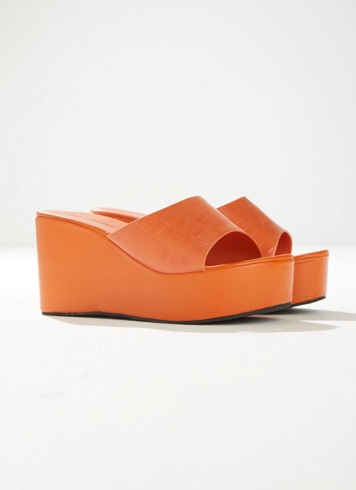Cult Avenue Villa Playa Mule Heel - Tangerine Croc New & Most Loved 6 Cult Avenue Villa Playa Mule Heel - Tangerine Croc New & Most Loved