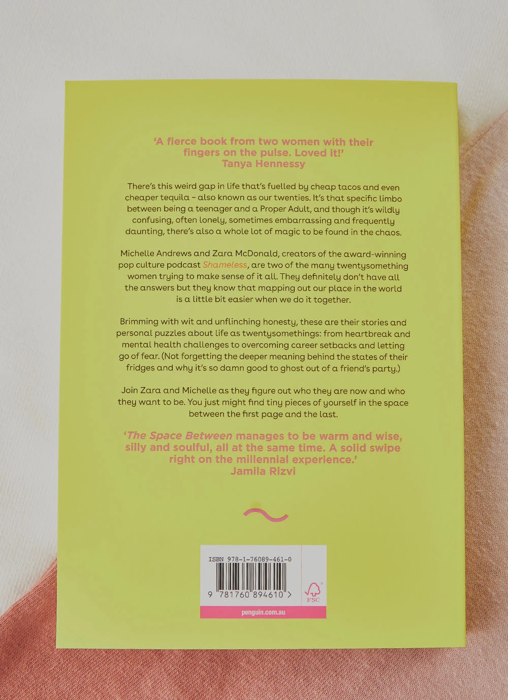 United Books The Space Between - Zara Mcdonald And Michelle Andrews 4 United Books The Space Between - Zara Mcdonald And Michelle Andrews