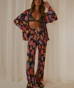 Peppermayo Exclusive 90s Muse Pants - Noir Bloom 11 Peppermayo Exclusive 90s Muse Pants - Noir Bloom