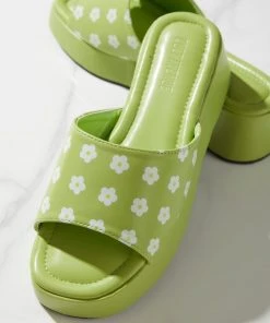Cult Avenue New & Most Loved Daisy Chain Mule - Lime Daisy