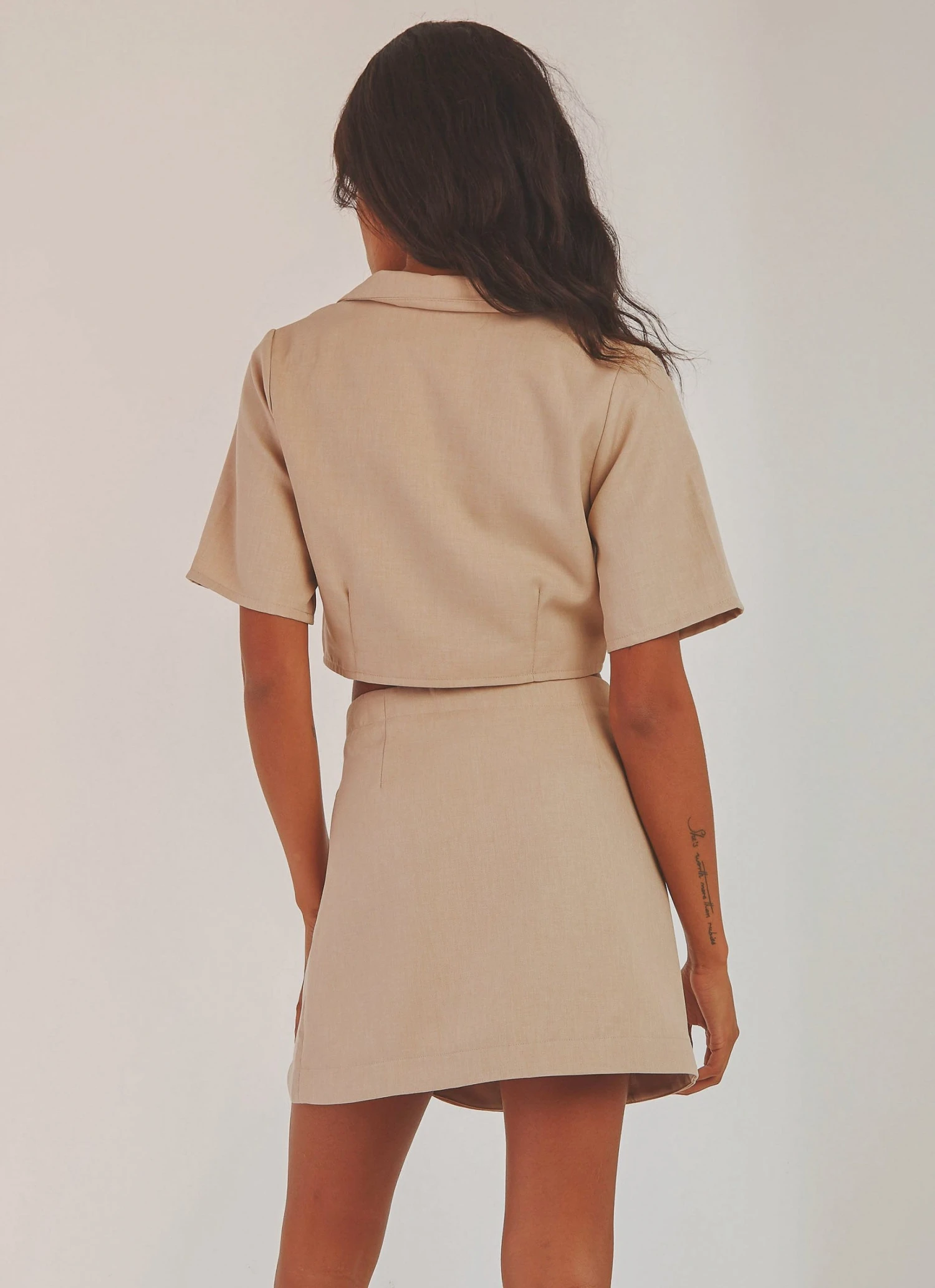 Peppermayo Exclusive New & Most Loved New York City Cropped Blazer - Taupe 7 Peppermayo Exclusive New & Most Loved New York City Cropped Blazer - Taupe