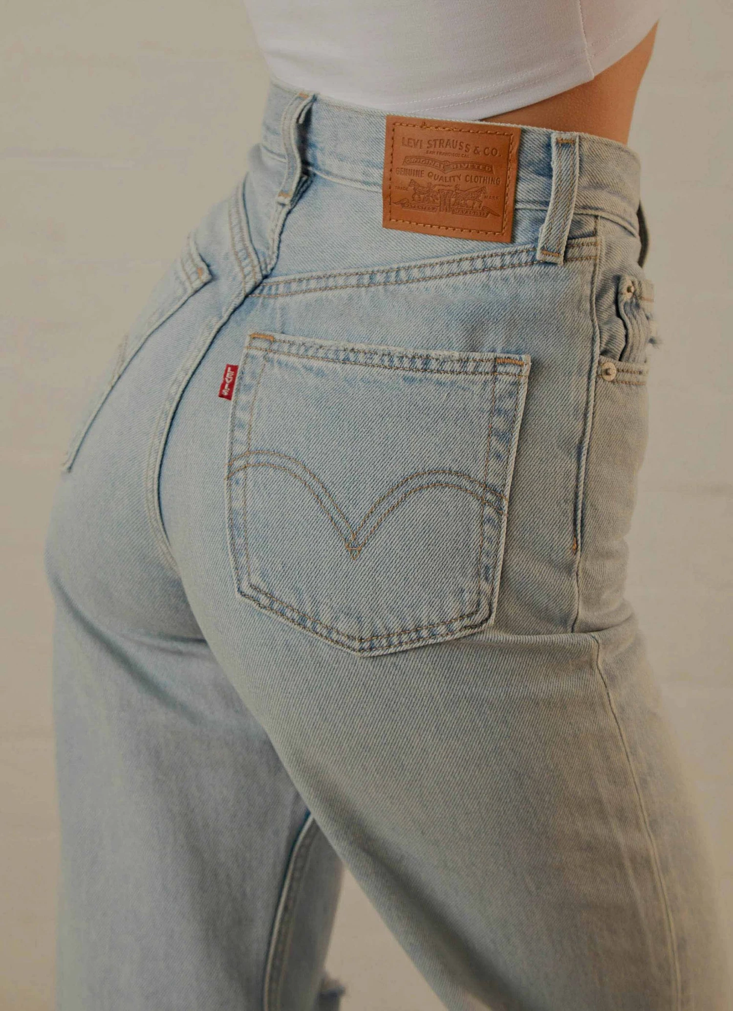 Levi's High Loose Jeans - I'm A Fact Levi's High Loose Jeans - I'm A Fact