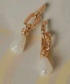 Peppermayo New Accessories RSVP Earrings - Gold/ Pearl 16 Peppermayo New Accessories RSVP Earrings - Gold/ Pearl