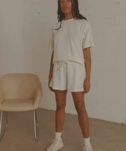 Vacancy Supply The Essential Shorts - Coconut Milk 11 Vacancy Supply The Essential Shorts - Coconut Milk