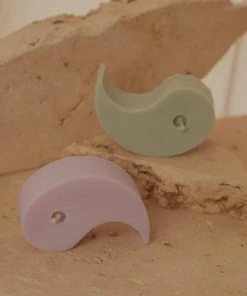Manara Home Yin And Yang Candles - Green And Lilac