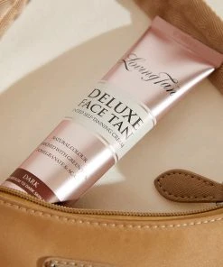 Loving Tan Deluxe Face Tan Dark - 50ml 4 Loving Tan Deluxe Face Tan Dark - 50ml