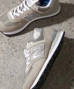 New Balance 574 Sneaker - Grey With White