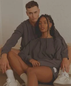 Vacancy Supply New & Most Loved The Essential Crew - Faded Black