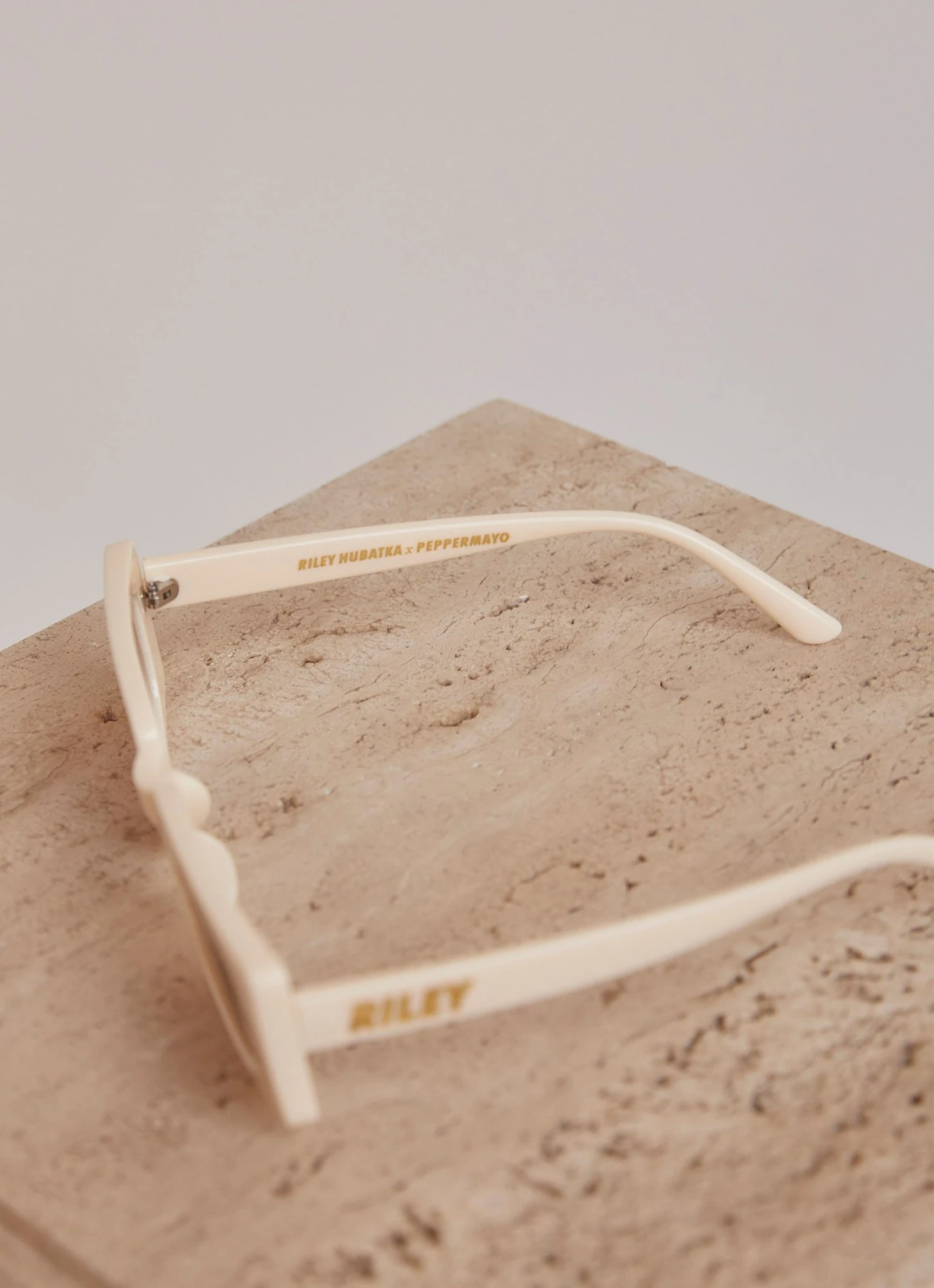 Riley Hubatka X Peppermayo New & Most Loved Join The Holiday Sunglasses - Ivory 6 Riley Hubatka X Peppermayo New & Most Loved Join The Holiday Sunglasses - Ivory