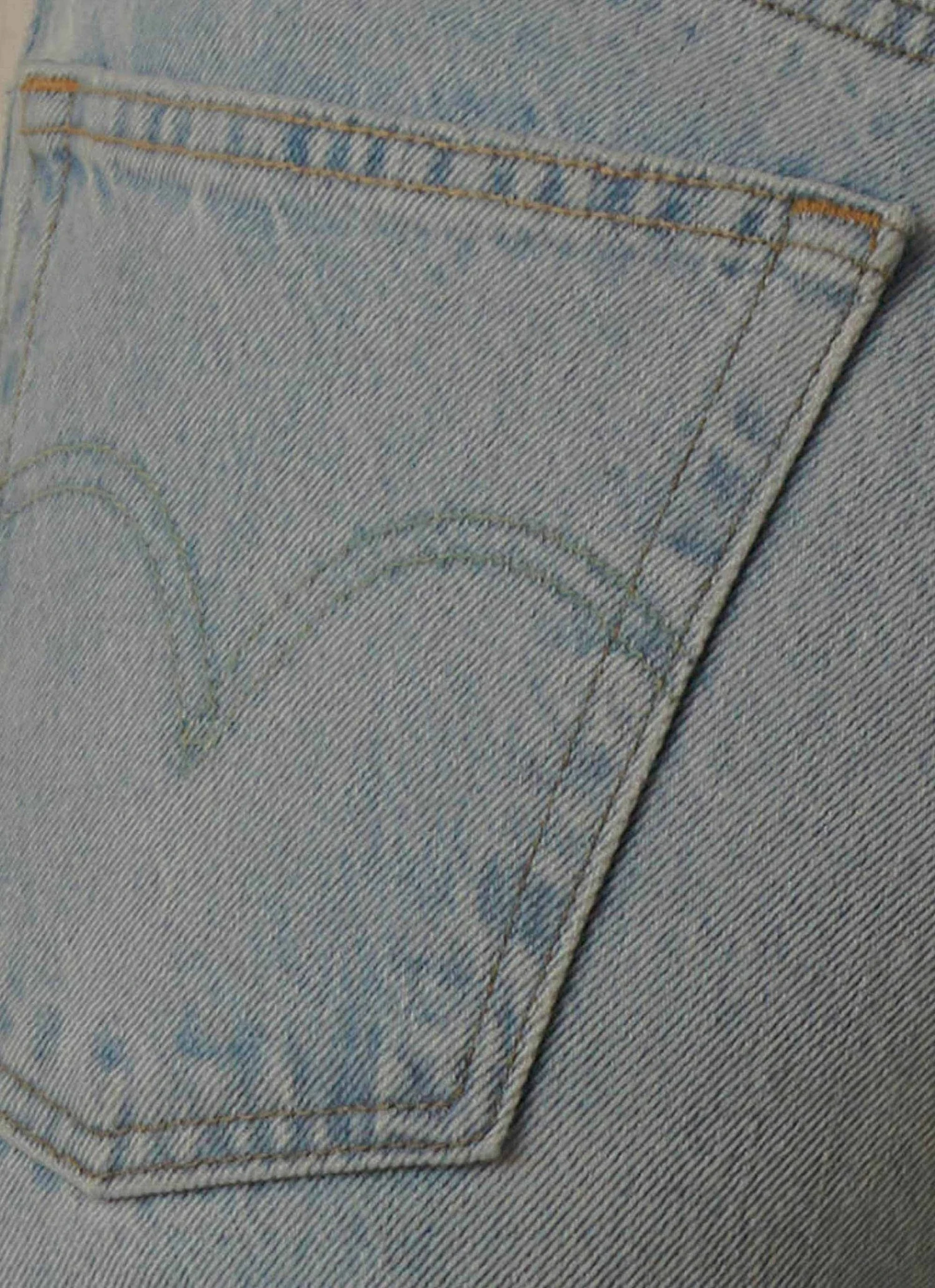 Levi's New & Most Loved 501 Crop Jean - Ojai Luxor Levi's New & Most Loved 501 Crop Jean - Ojai Luxor