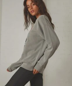 Thrills Storm The Castle Slouch Fit Crew - Washed Grey New & Most Loved 10 Thrills Storm The Castle Slouch Fit Crew - Washed Grey New & Most Loved