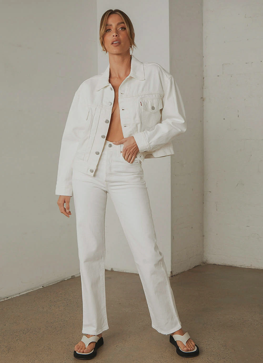 Levi's Ribcage Straight Ankle Jean - Cloud Over New & Most Loved 4 Levi's Ribcage Straight Ankle Jean - Cloud Over New & Most Loved