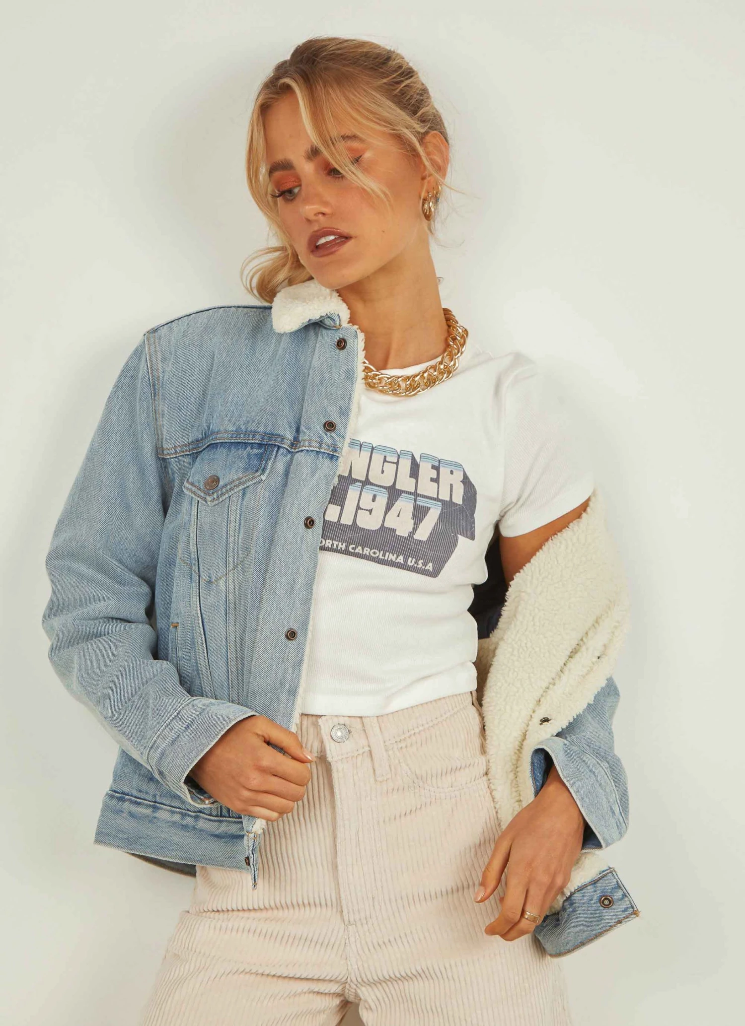 Levi's Ex BF Sherpa Trucker Jacket - Strangerways New & Most Loved 3 Levi's Ex BF Sherpa Trucker Jacket - Strangerways New & Most Loved