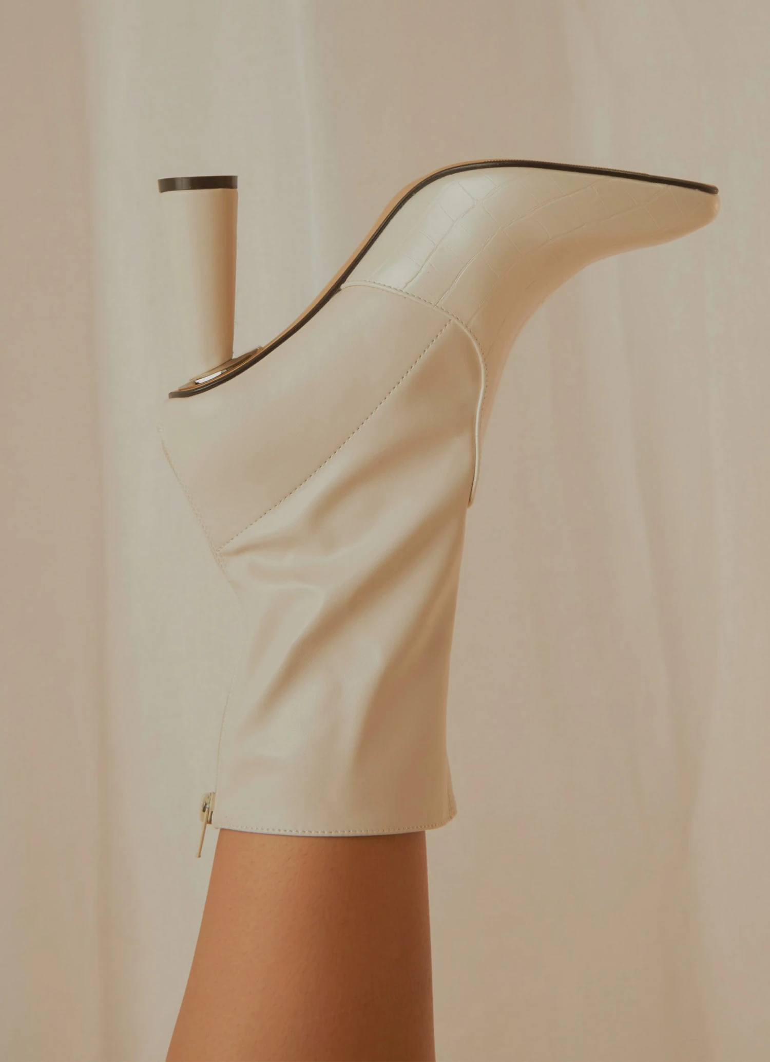 4th & Reckless Liberty Ankle Boot - Off White New & Most Loved 4 4th & Reckless Liberty Ankle Boot - Off White New & Most Loved