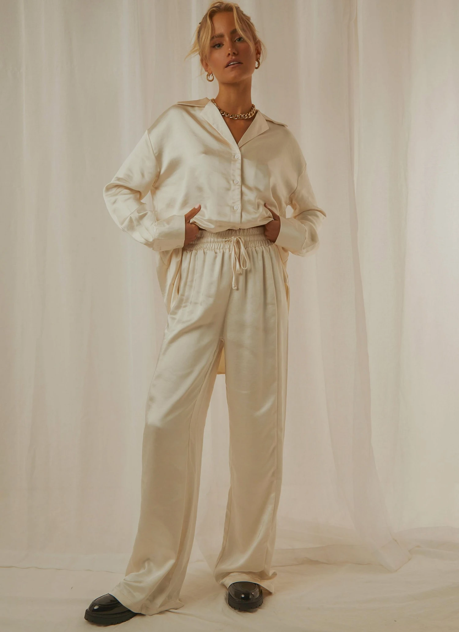 4th & Reckless Ward Trouser - Nude Satin New & Most Loved 4th & Reckless Ward Trouser - Nude Satin New & Most Loved