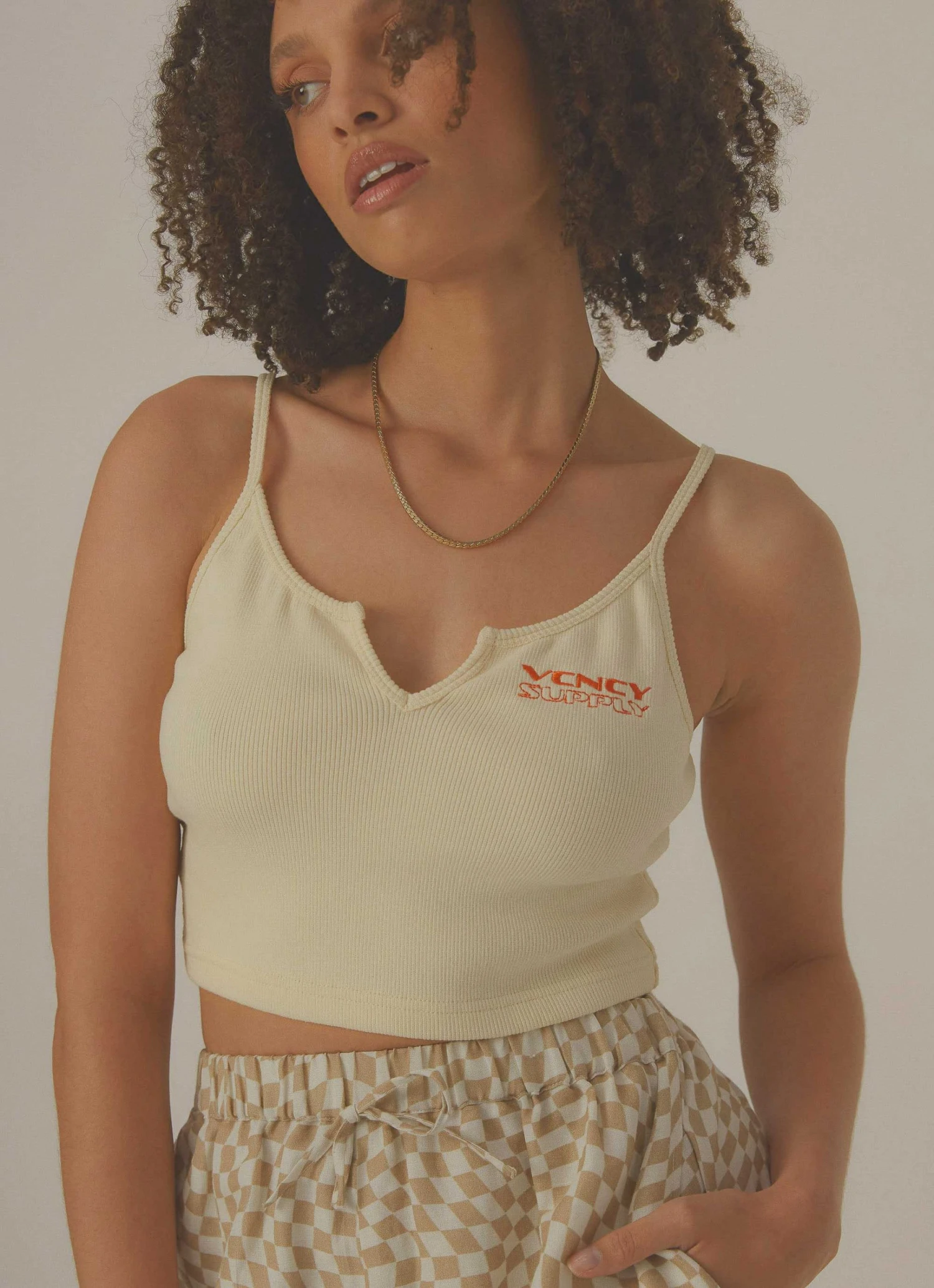 Vacancy Supply Off Roading Singlet - Crème New & Most Loved Vacancy Supply Off Roading Singlet - Crème New & Most Loved