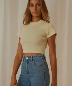 Abrand A 90s Crop Tee - Butter 8 Abrand A 90s Crop Tee - Butter