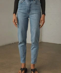 Lee Hourglass High Moms Jean - Bias Blue New & Most Loved 9 Lee Hourglass High Moms Jean - Bias Blue New & Most Loved