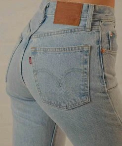 Levi's New & Most Loved 501 Crop Jean - Ojai Luxor 6 Levi's New & Most Loved 501 Crop Jean - Ojai Luxor