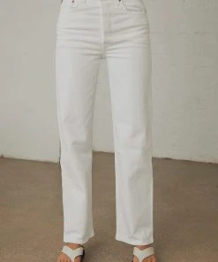 Levi's Ribcage Straight Ankle Jean - Cloud Over New & Most Loved 11 Levi's Ribcage Straight Ankle Jean - Cloud Over New & Most Loved