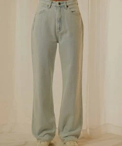 Wrangler Bella Baggy Jean - Harmony Blues 5 Wrangler Bella Baggy Jean - Harmony Blues