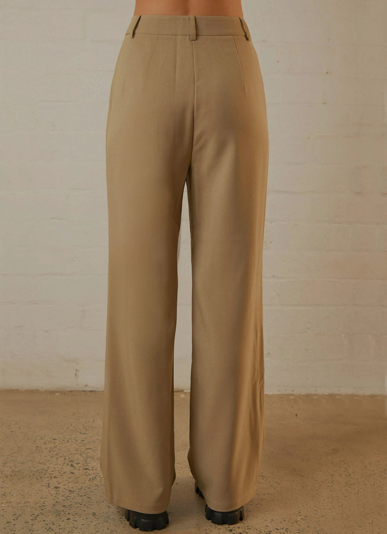 Peppermayo Exclusive Kat Suit Pants - Sage Peppermayo Exclusive Kat Suit Pants - Sage