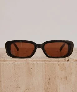 Riley Hubatka X Peppermayo Paradise Posse Sunglasses - Black New & Most Loved 8 Riley Hubatka X Peppermayo Paradise Posse Sunglasses - Black New & Most Loved