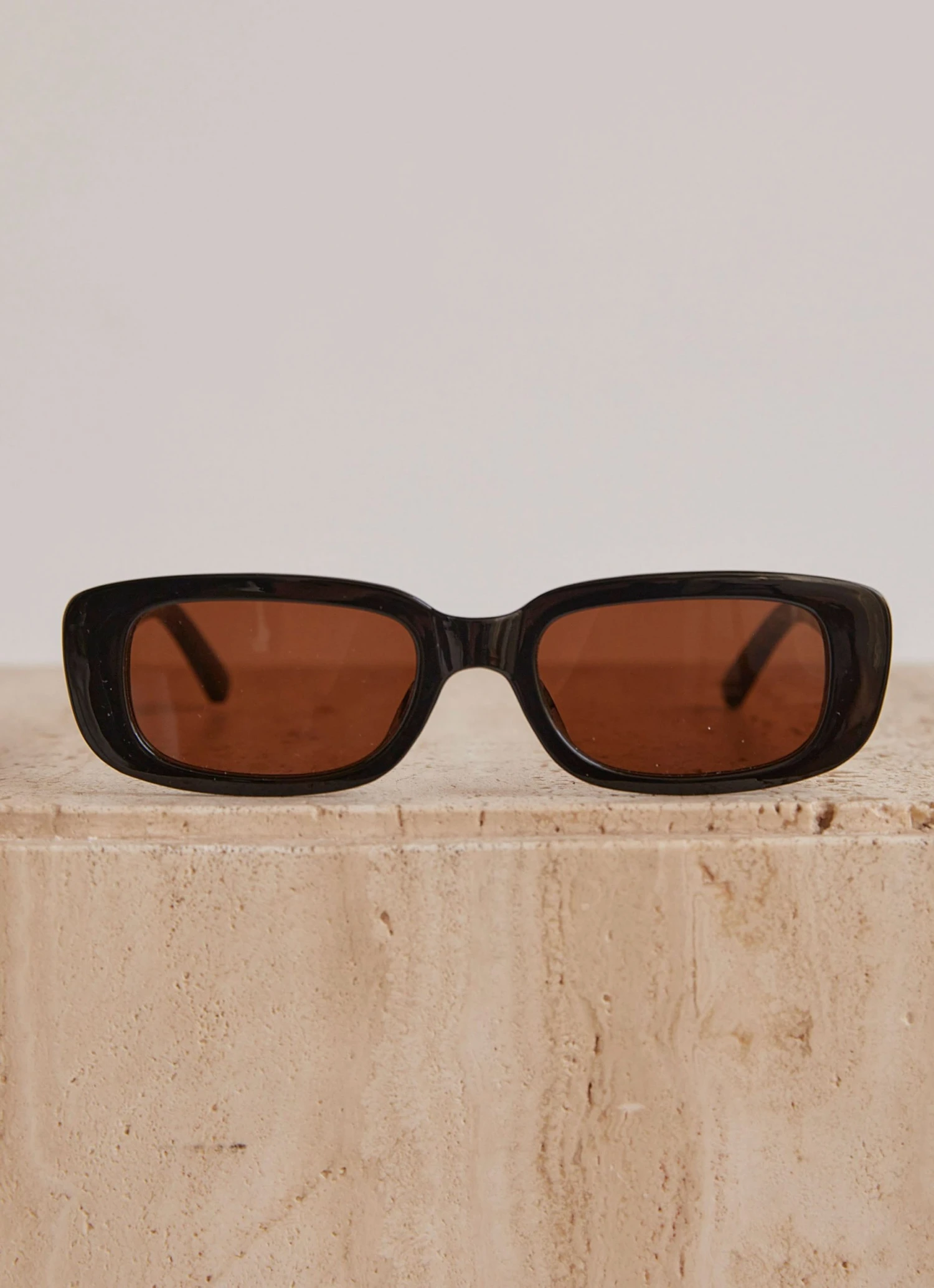 Riley Hubatka X Peppermayo Paradise Posse Sunglasses - Black New & Most Loved 5 Riley Hubatka X Peppermayo Paradise Posse Sunglasses - Black New & Most Loved