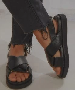 Cult Avenue Maldives Cross Sandal - Black