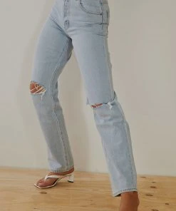 Rolla's Classic Straight Jeans - Nina Worn Organic 4 Rolla's Classic Straight Jeans - Nina Worn Organic