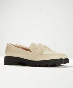 Cult Avenue Lucinda Loafer - Bone